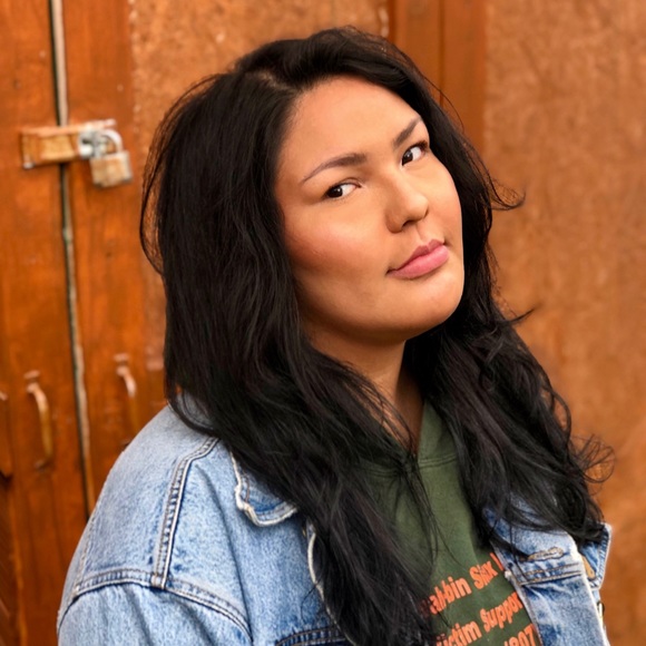 Meet your Posher, Carrie - Picture 1 of 1